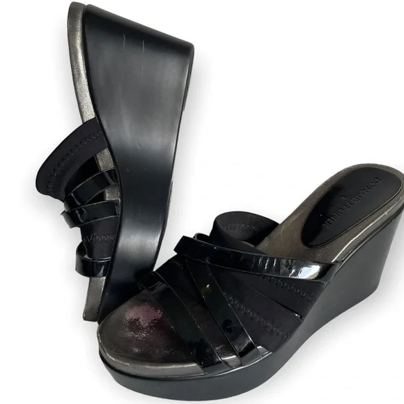 Donald Pliner Strappy Wedge Black Sandals - Picture 1 of 7
